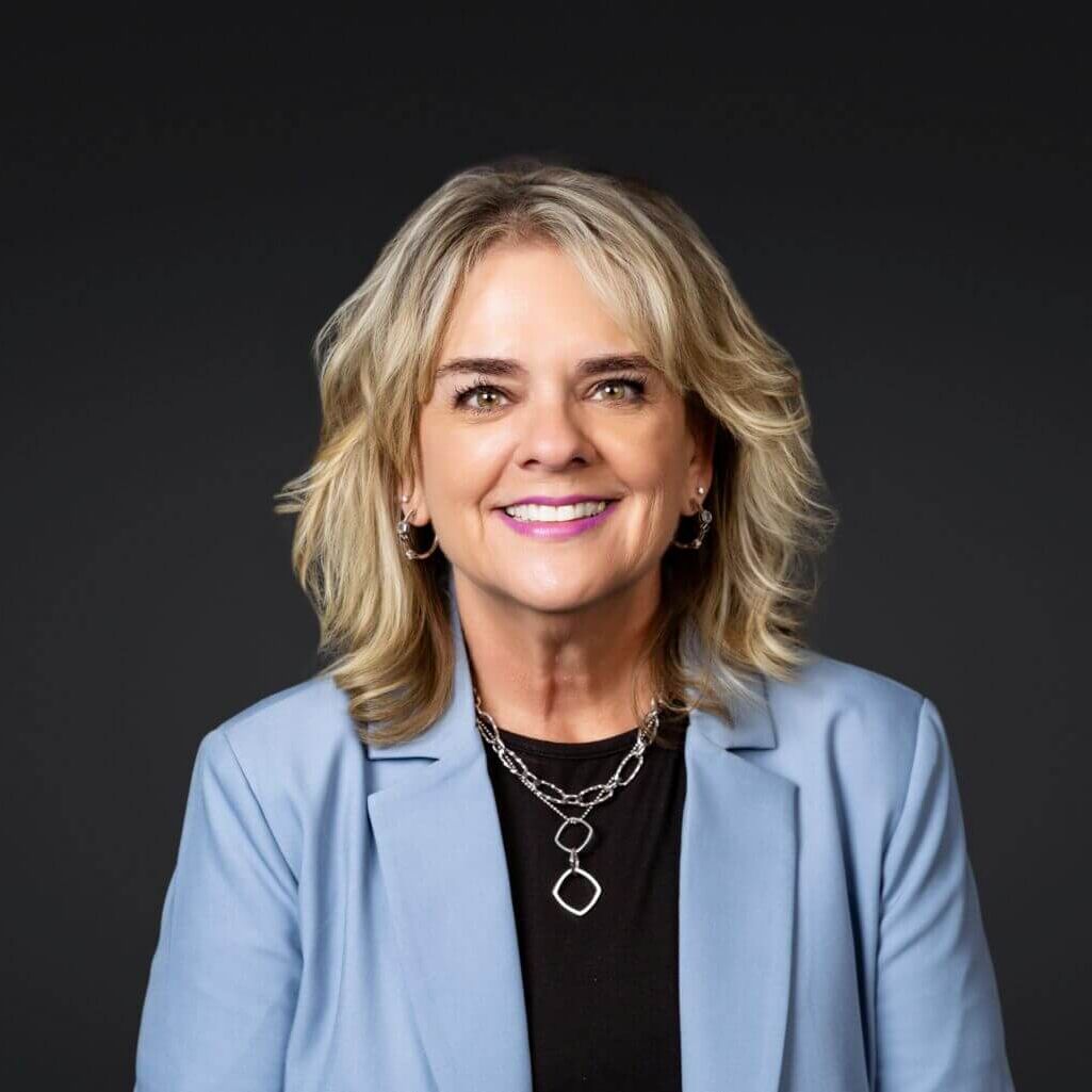 Lori headshot smaller